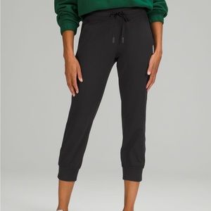 Ready-to-Rulu-Jogger crop